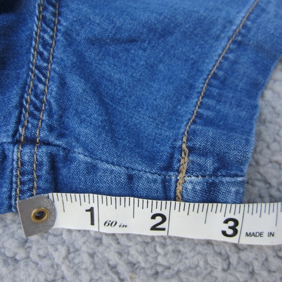 Torrid Short Women's 24 Relax Utility Light Weight Mid-Rise Medium Wash NEW - Picture 12 of 16